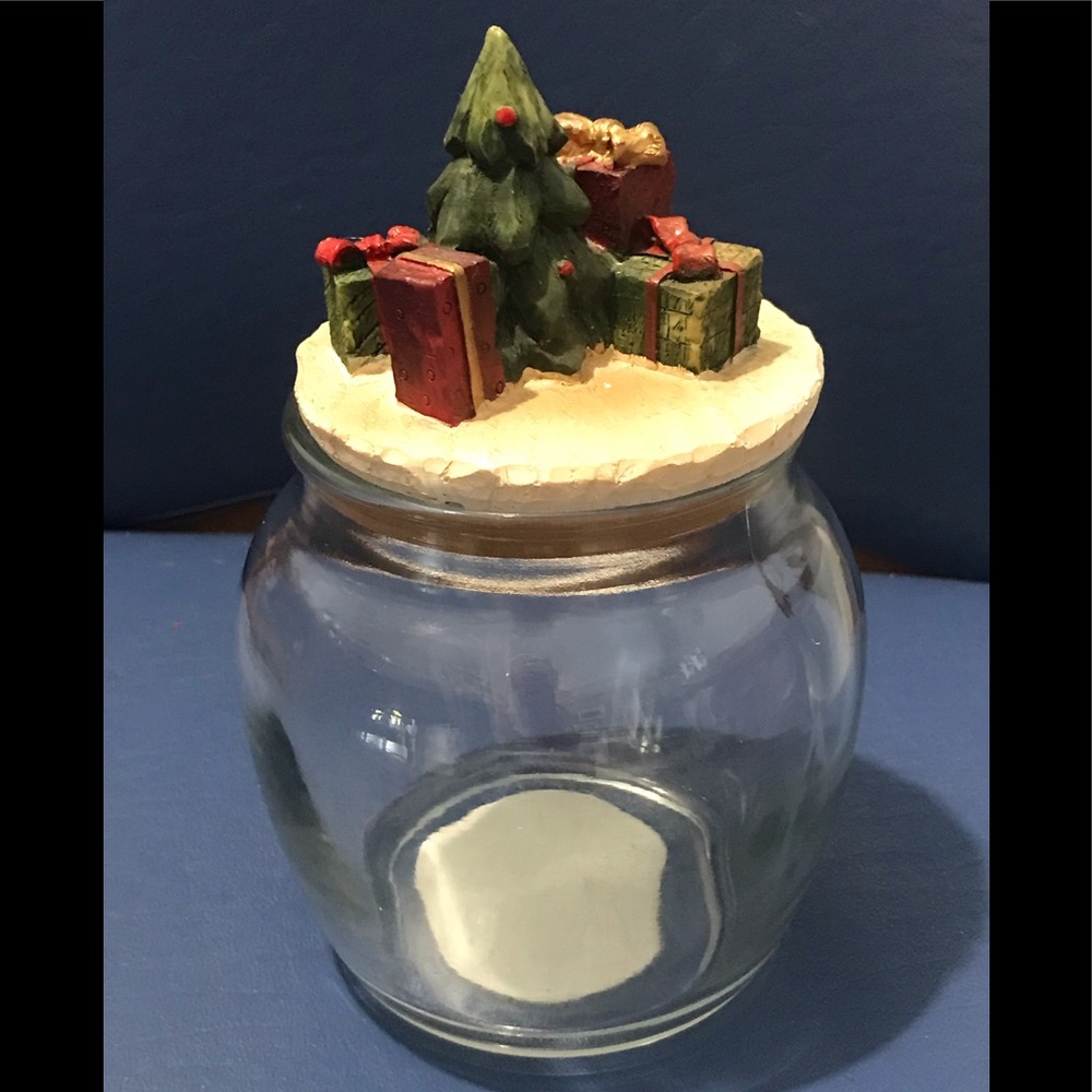 Glass jar with Christmas tree/gifts lid - Picture 1 of 16